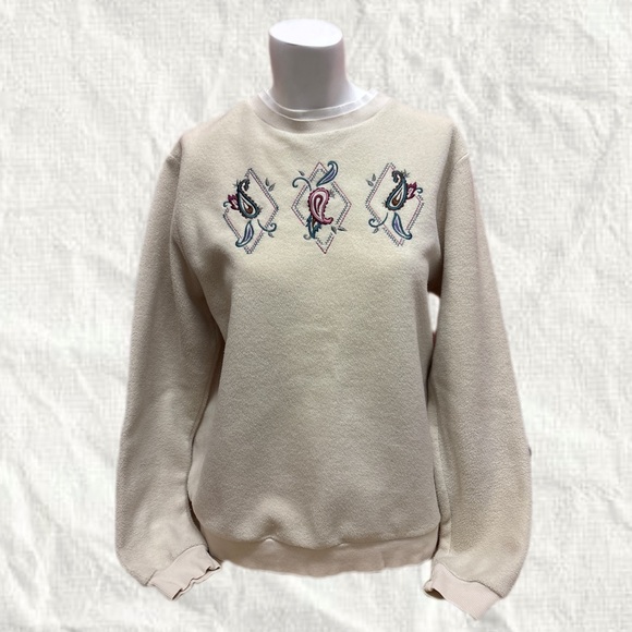 Vintage Sweaters - Vintage Cream Embroidered Women's Sweater Grandma